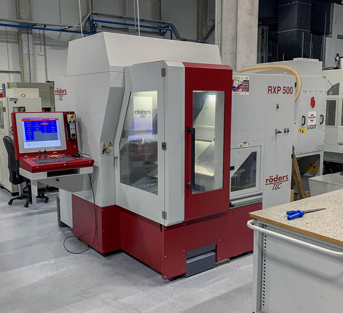 Röders RXP500 — CNC-Präzisionsfräsmaschine im Originalzustand